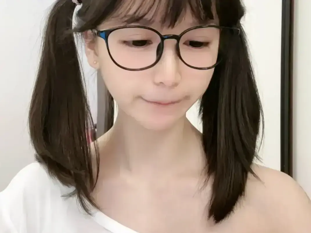 天才交易员萌小栖全集免费观看 - 咯咯哒Vlog原视频无删减 - 高清资源纯净观影完整版值得二刷