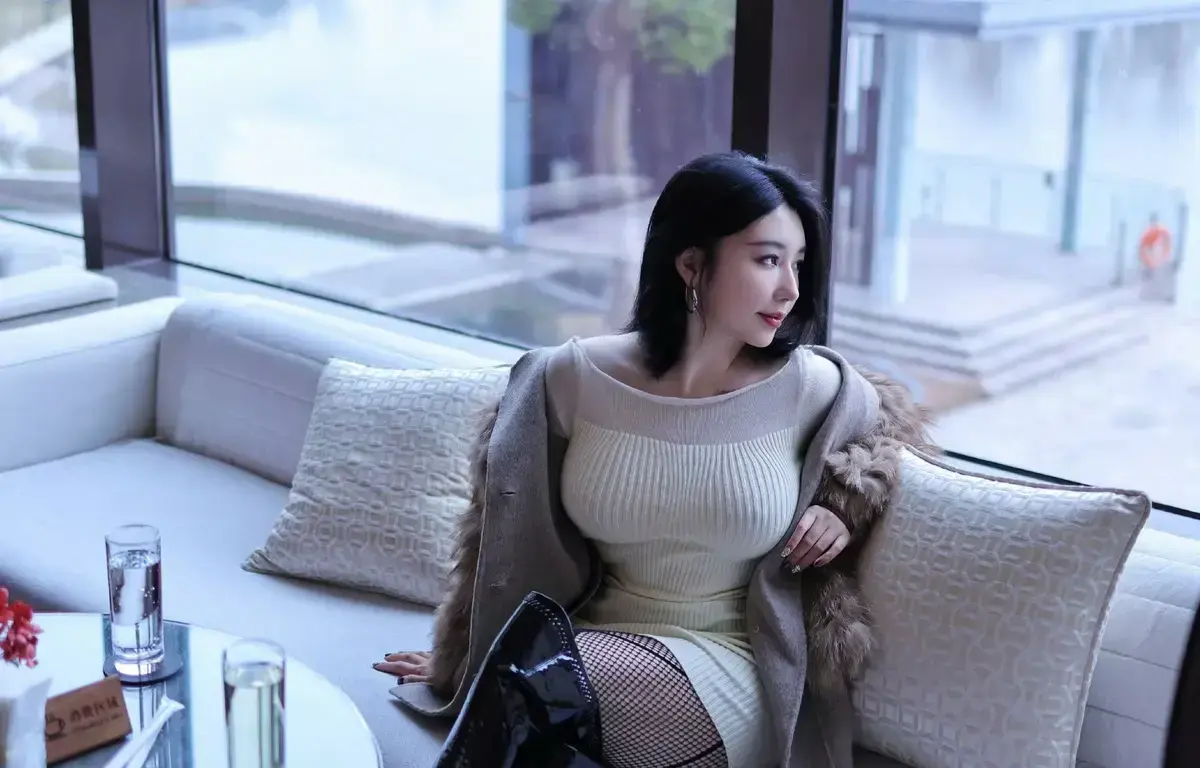 《教母三人行》1080P高清完整版资源下载-教母三人行无删减超清在线观看-全季合集免费流畅观影